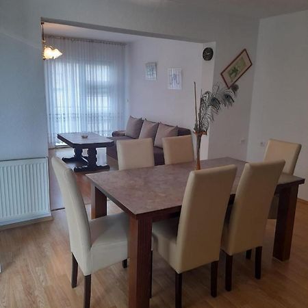 شقة Apartman Sana Lux Sanski Most المظهر الخارجي الصورة